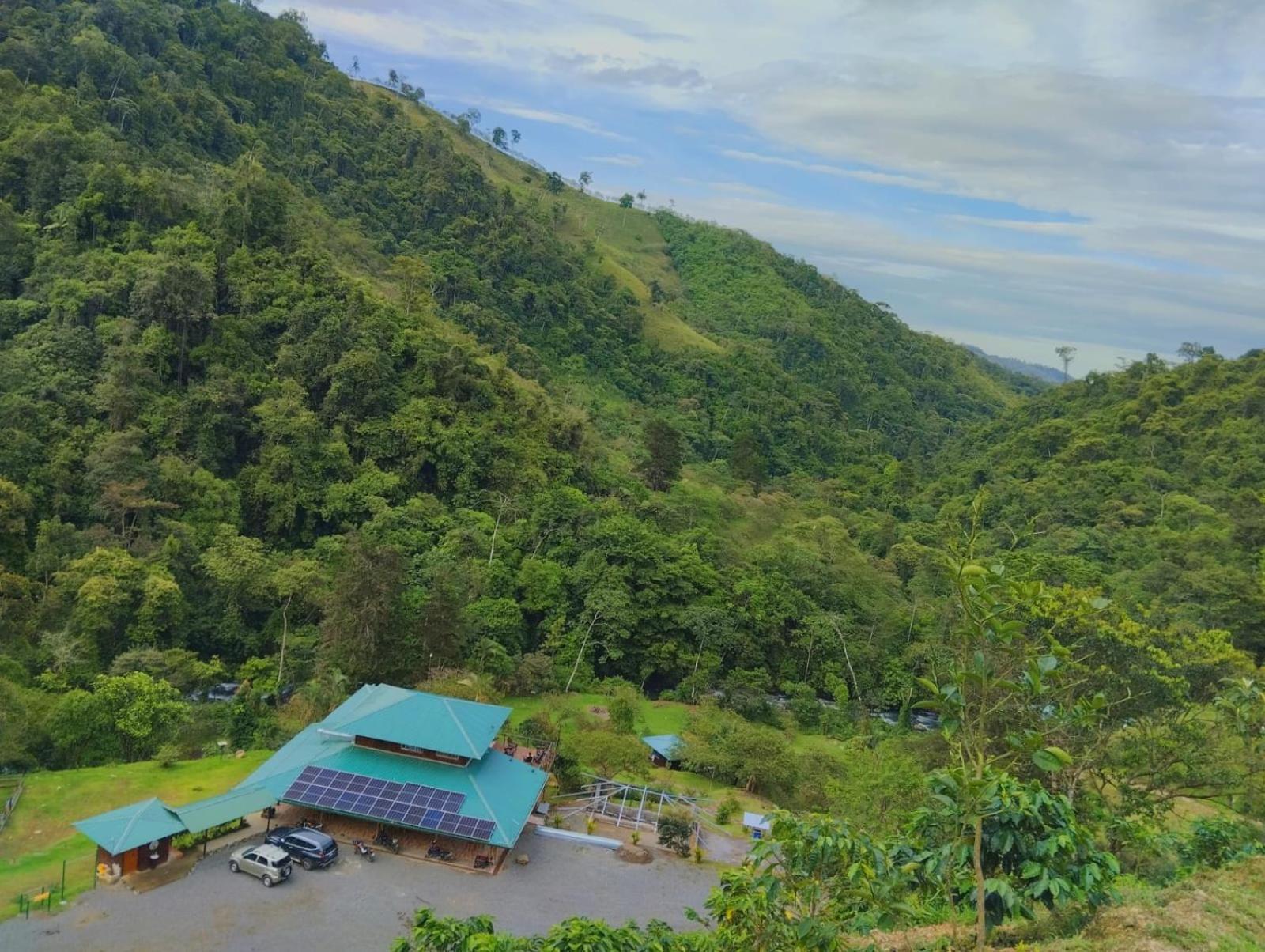 Hotel Rivel - Restaurant & Nature Retreat Turrialba Extérieur photo